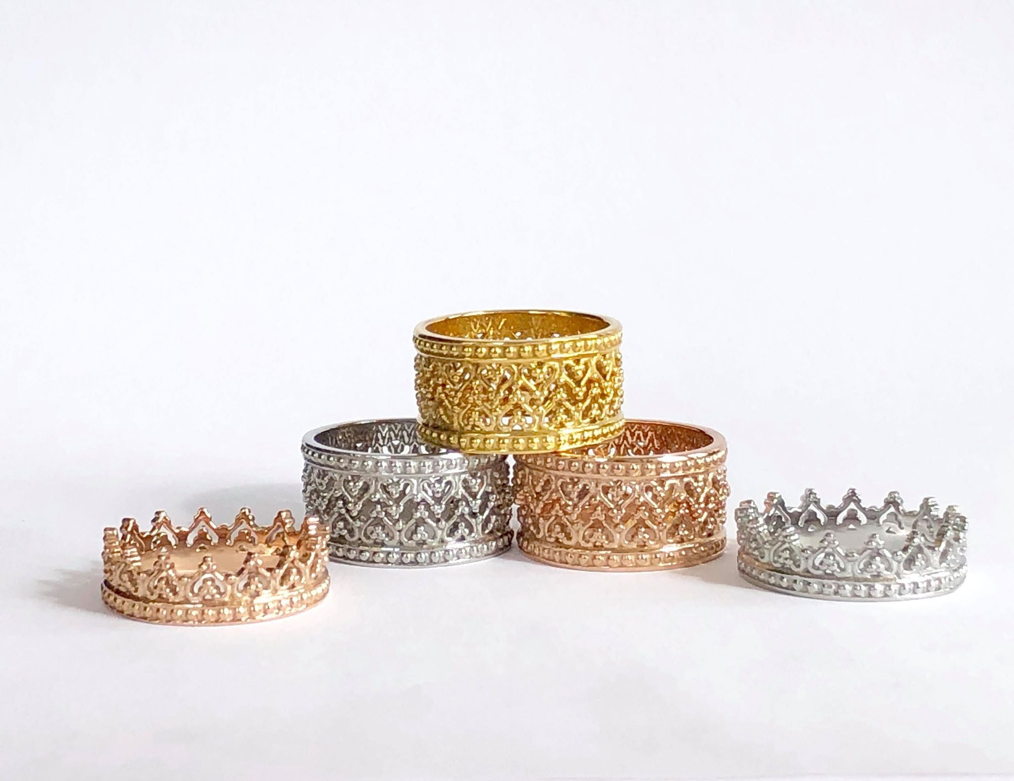 Queen Of Everything - Ring