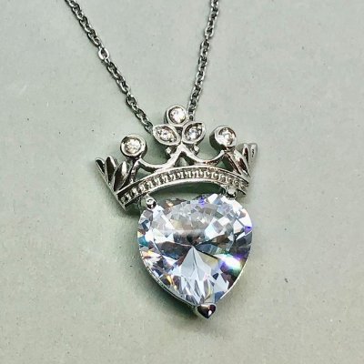 Queen Of Everything - Halsband