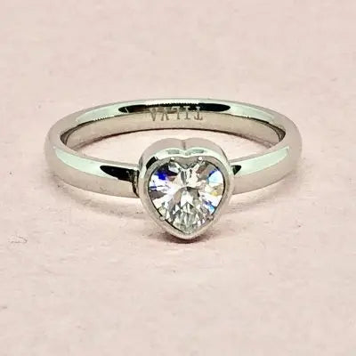 Lovehearts Steel- ring Tilva