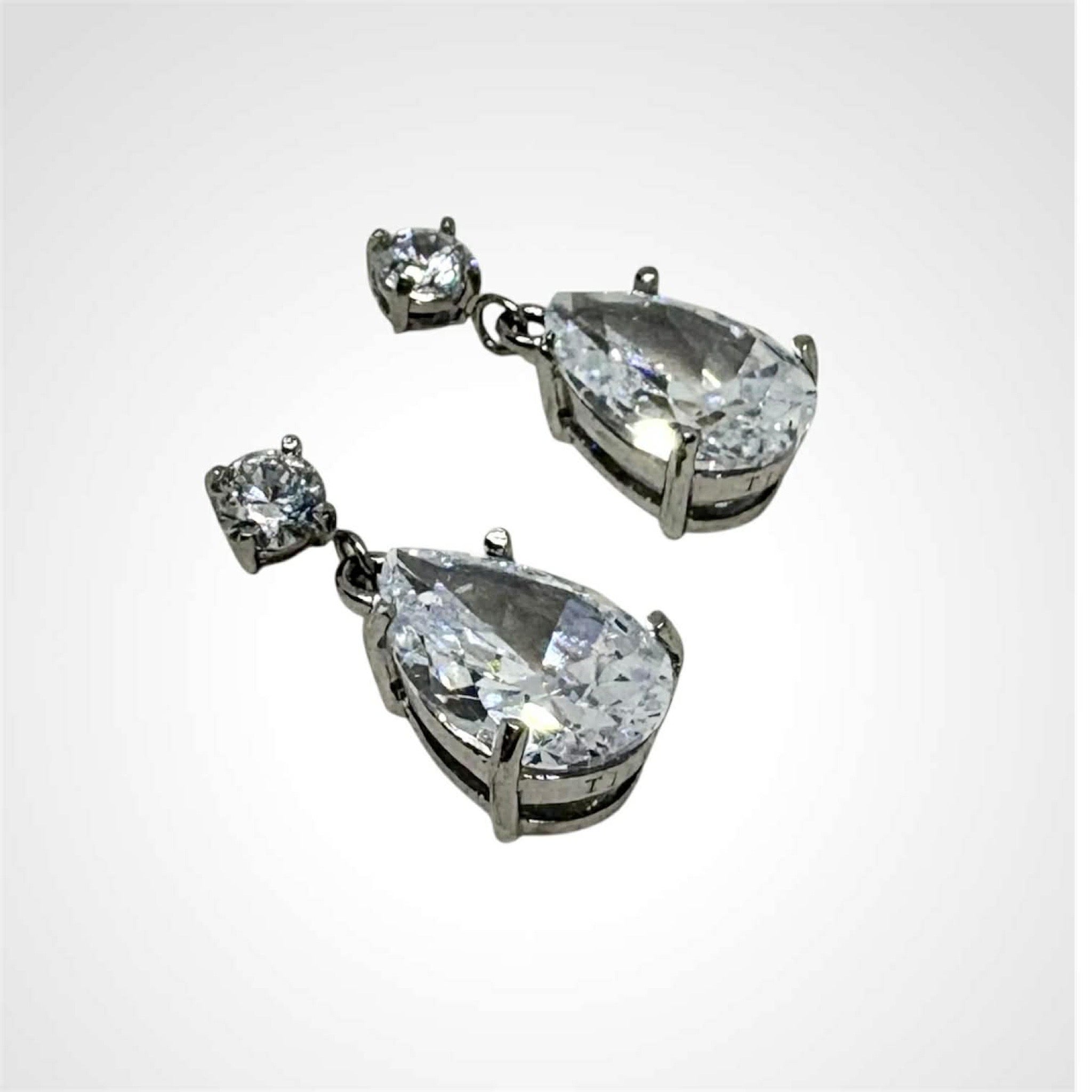 Drop Of Everything - Örhänge