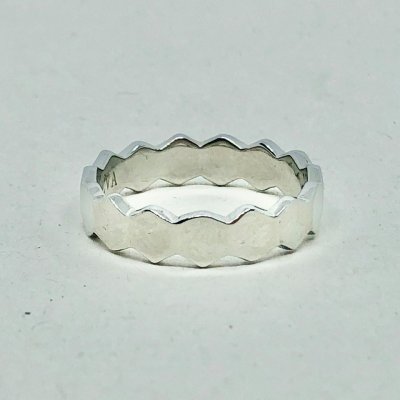 Queen Steel- Ring
